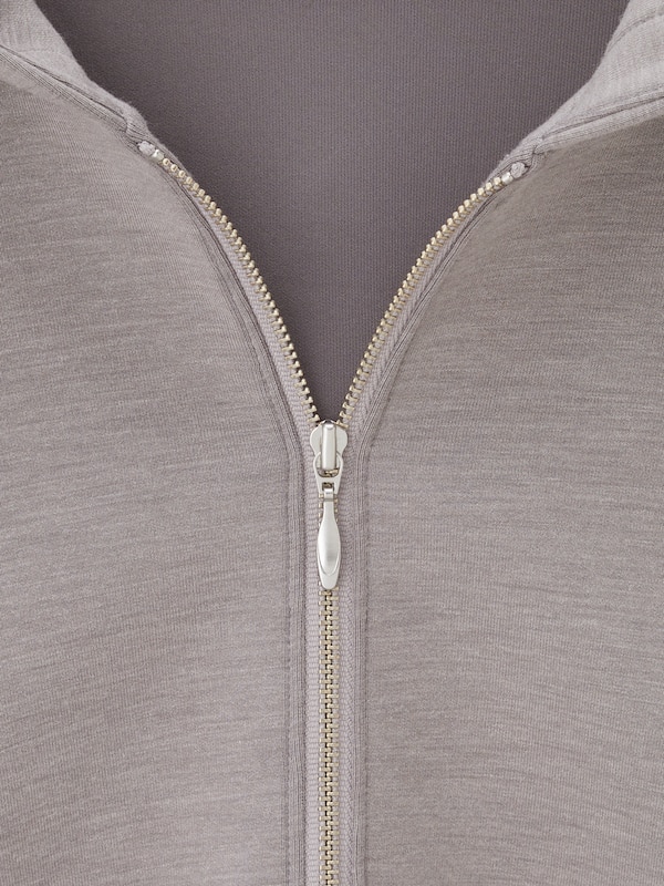 ライトバルーンジップアップパーカー