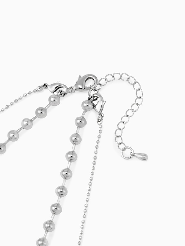 ボールチェーンネックレス