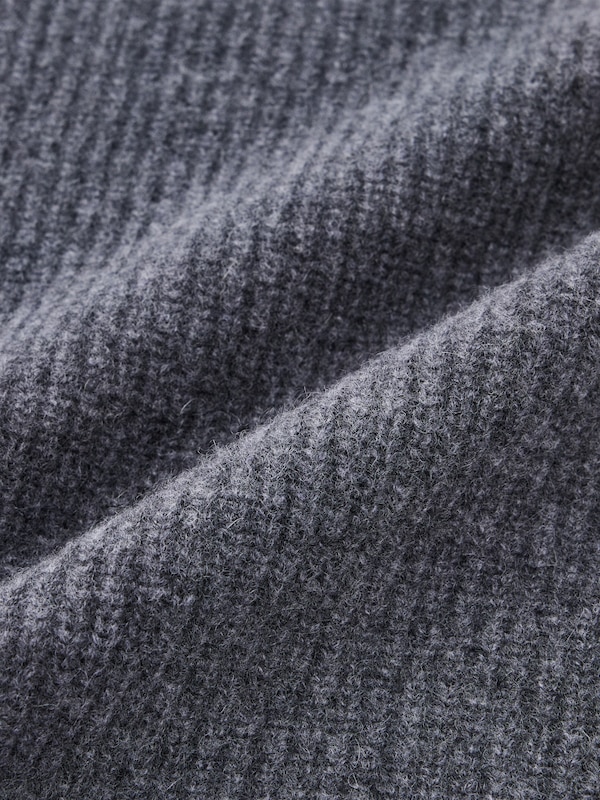 カシミヤブレンドコクーンセーター