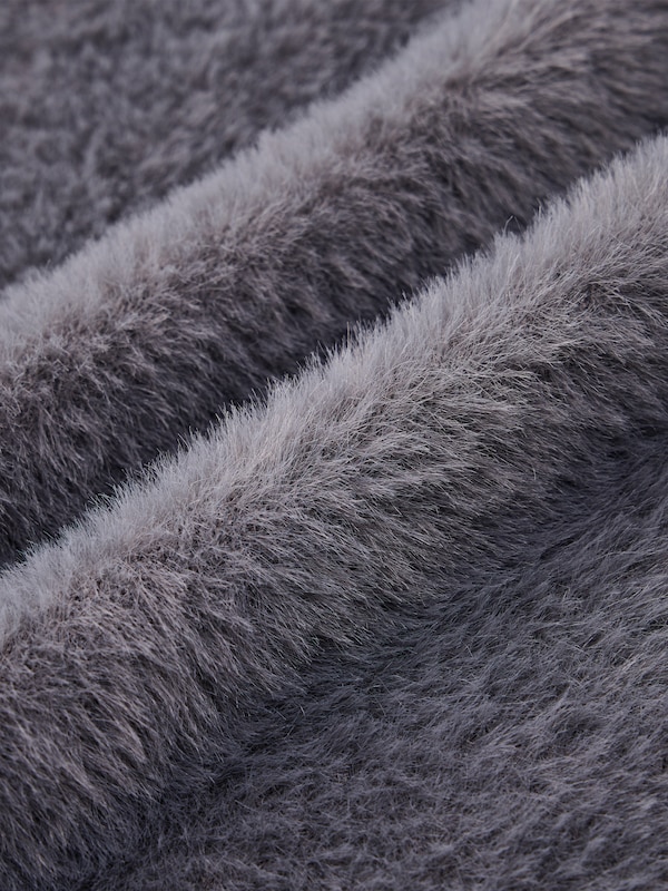 2024年モデル フェザーヤーンリラックスカーディガン