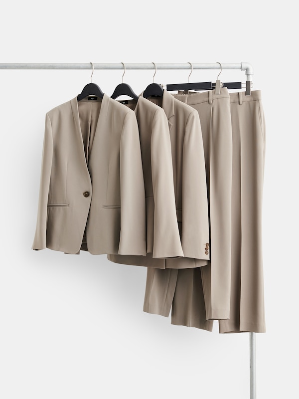 【丈長め】トリアセブレンドテーパードパンツ