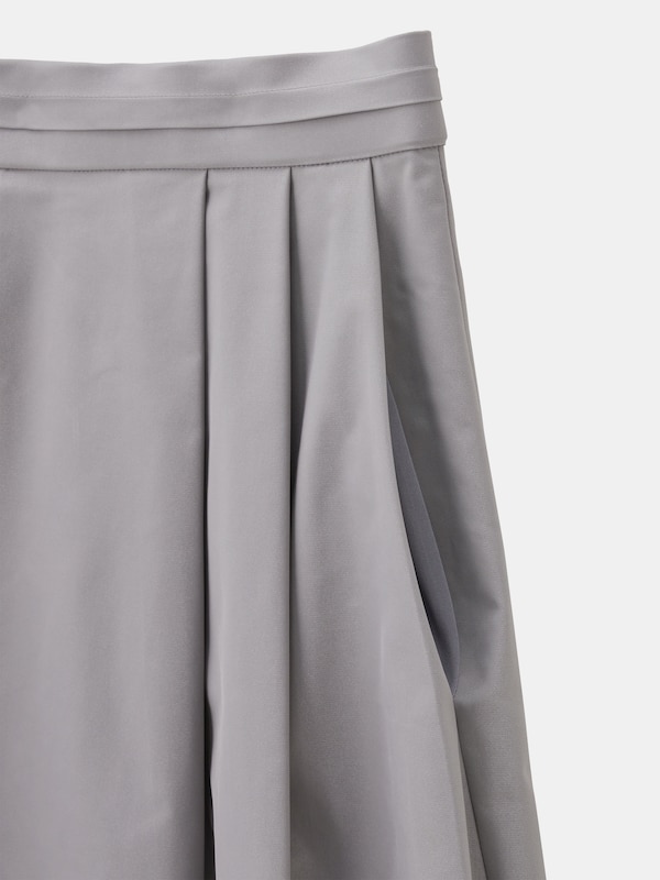 ボリュームタックフレアスカート