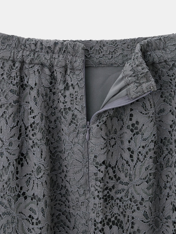 ボタニカルレーススカート
