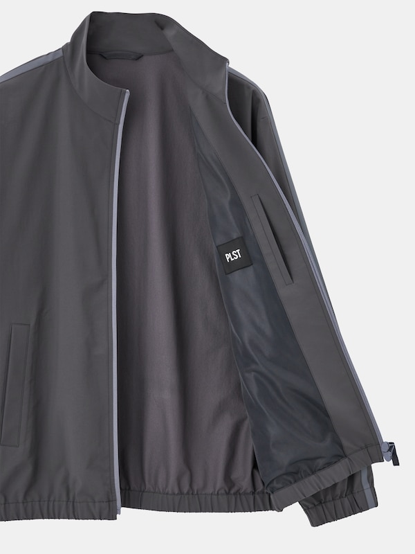 テックストレッチトラックジャケット