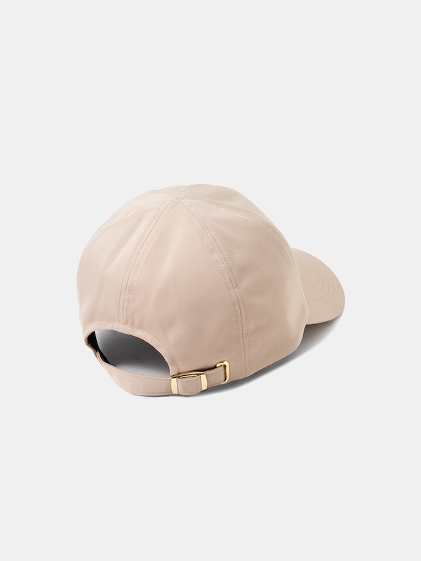 メタルパーツ付きキャップ