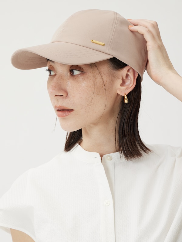 メタルパーツ付きキャップ