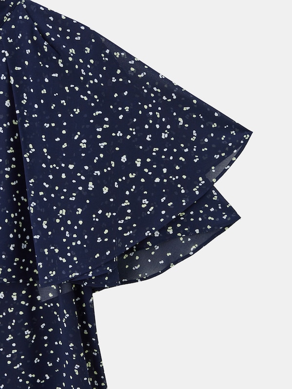 ペイントドットケープブラウス