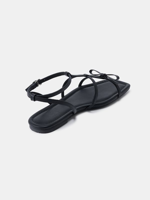 ナローストラップリボンサンダル