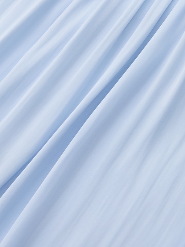 ライトサテンメタルボタンブラウス