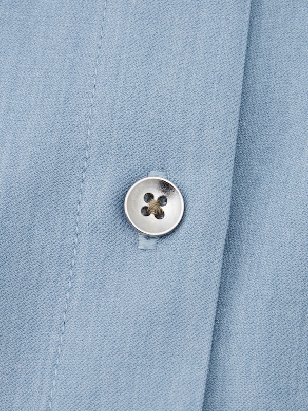 シャンブレーバンドカラーシャツ