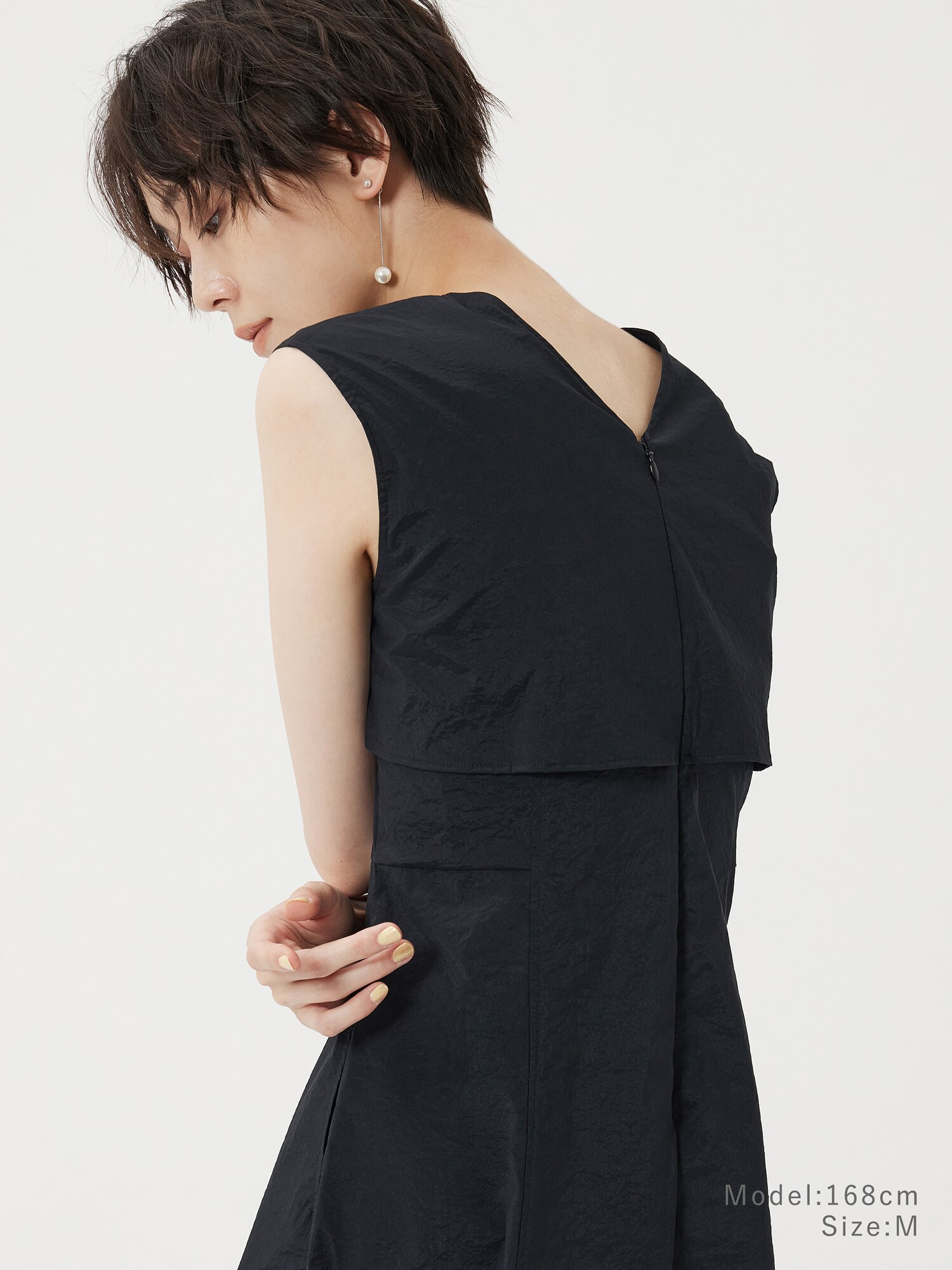 プラステ　ハイストレッチナイロンフレアワンピース　ブラック　S PLST(プラステ)公式 | ハイストレッチナイロンフレアワンピース