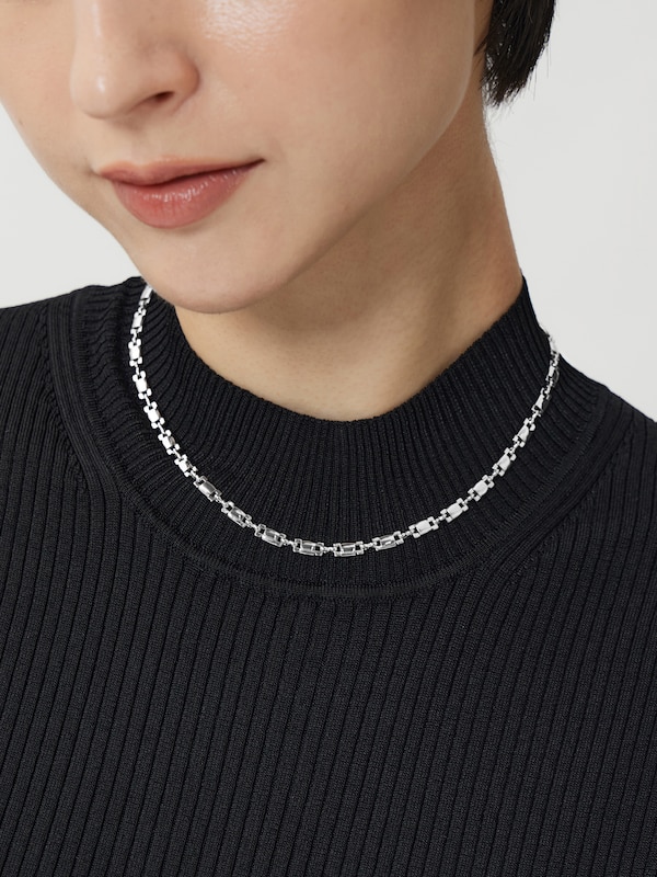 スクエアモチーフチェーンネックレス