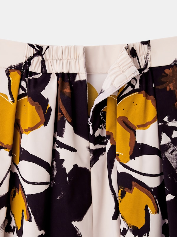 フラワープリントアシンメトリーフレアスカート