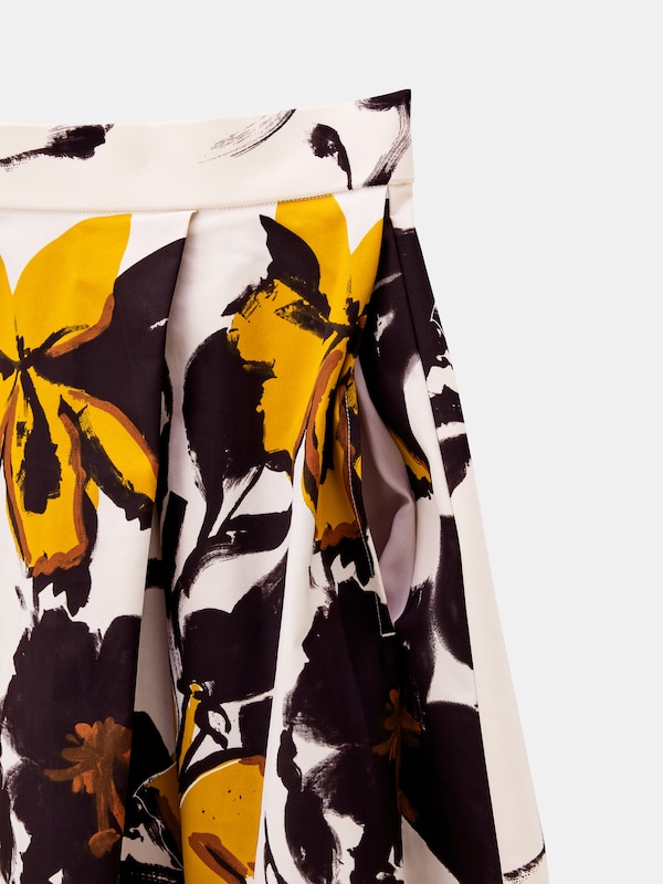 フラワープリントアシンメトリーフレアスカート