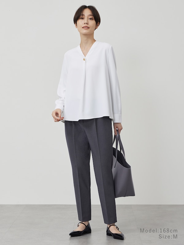 UVカットVネックオーバルパーツブラウス