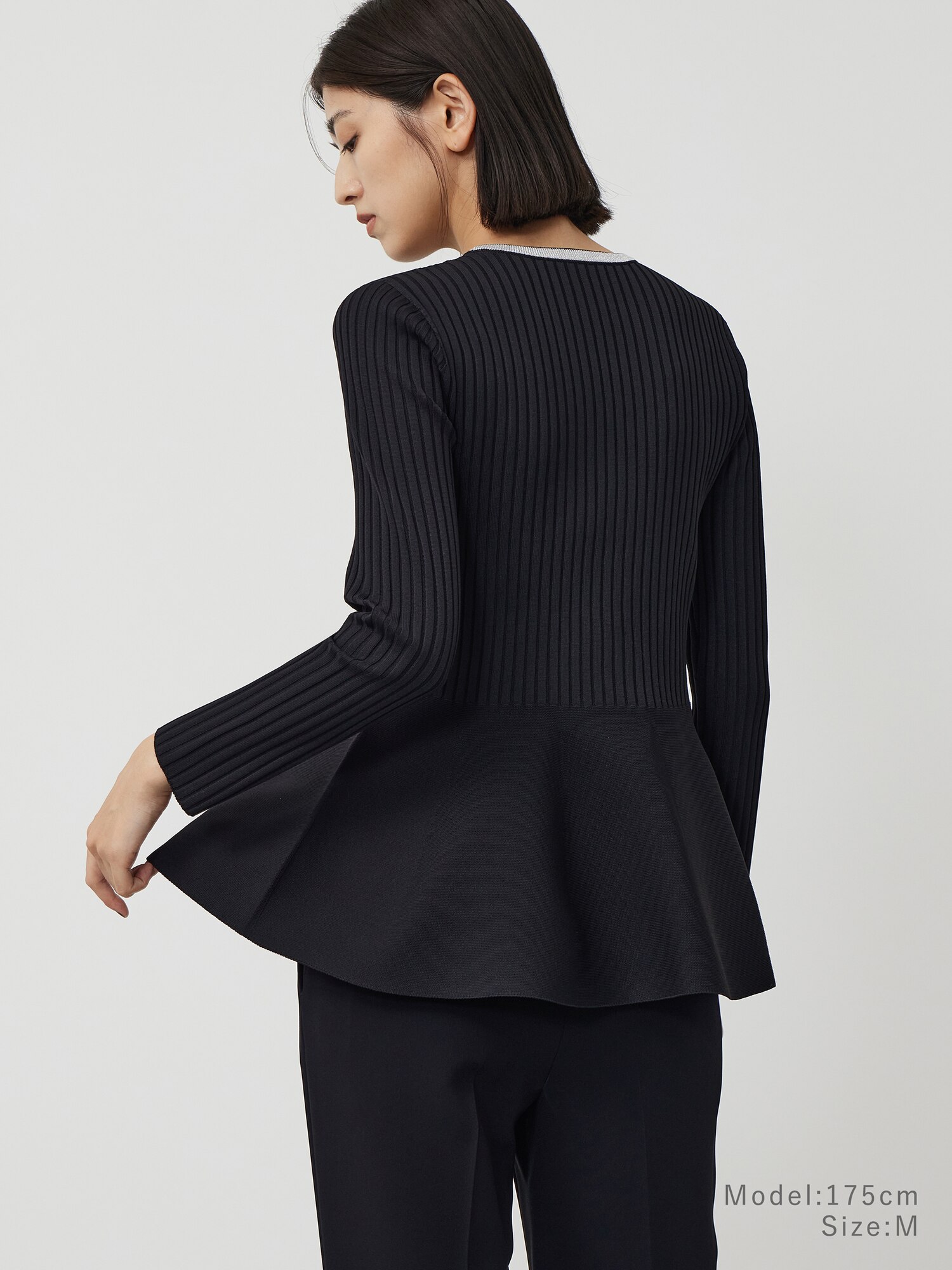 PLST(プラステ)公式 | ホールガーメント®メタリックネックペプラムセーター