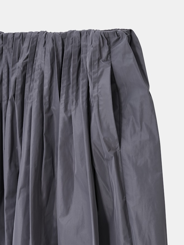 タフタピンタックボリュームスカート