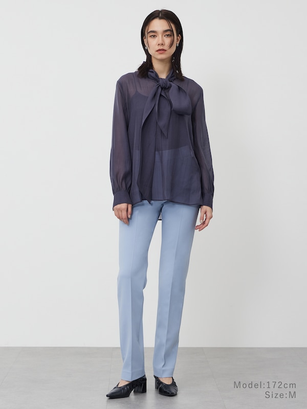 【丈長め】スリムストレートパンツ（シェイプリザーブ）