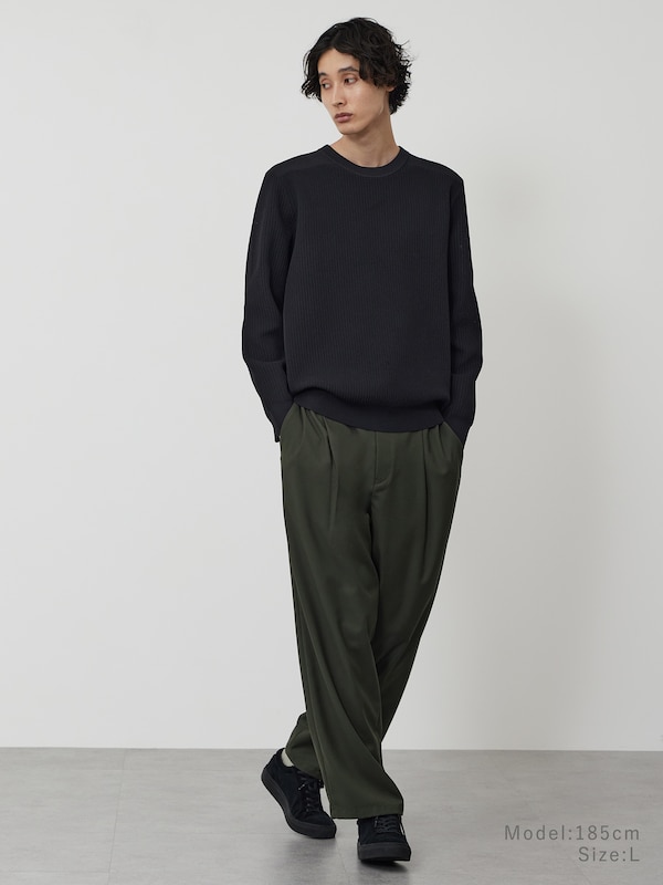 ライトウェイトクルーネックセーター
