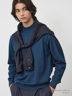 メリノウールブレンドモックネックセーター