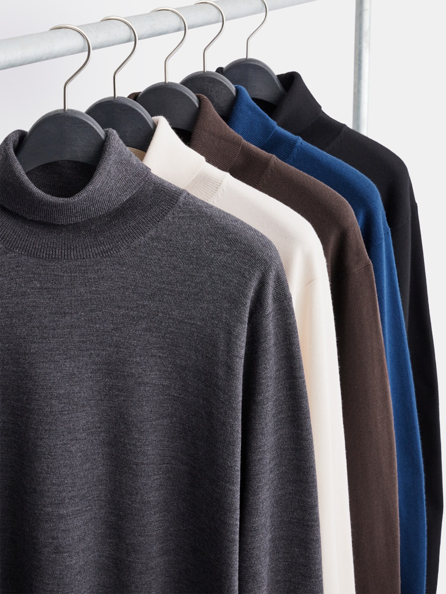 PLST(プラステ)公式 | メリノウールブレンドタートルネックセーター