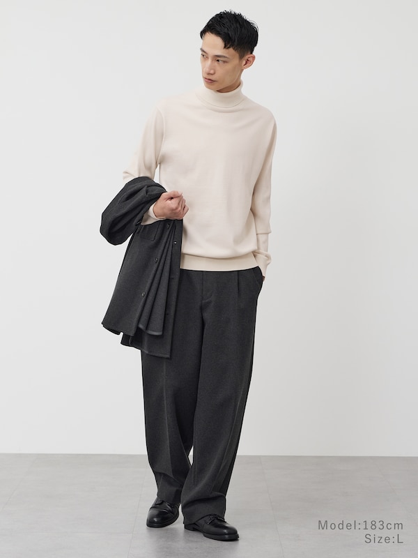 メリノウールブレンドタートルネックセーター