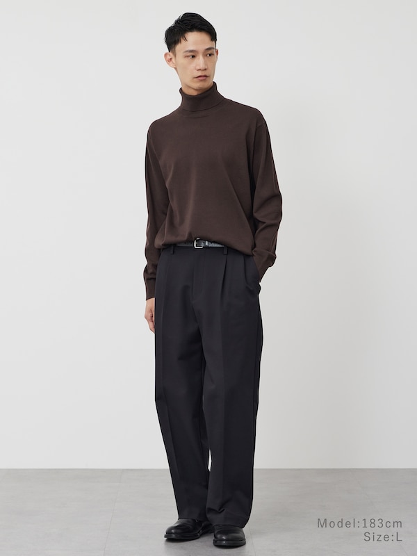 メリノウールブレンドタートルネックセーター