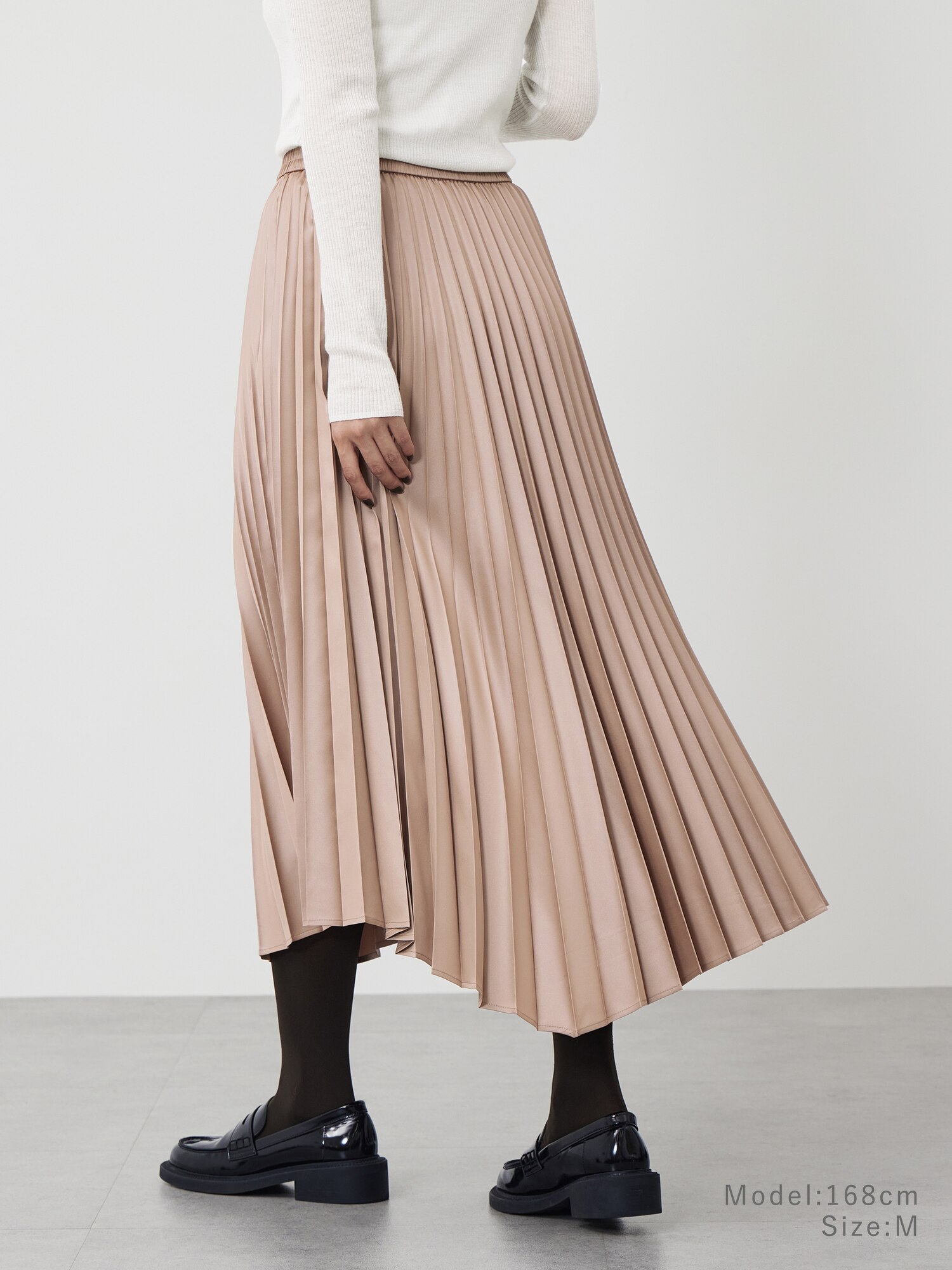 PLST(プラステ)公式 | サテンイレギュラーヘムプリーツスカート