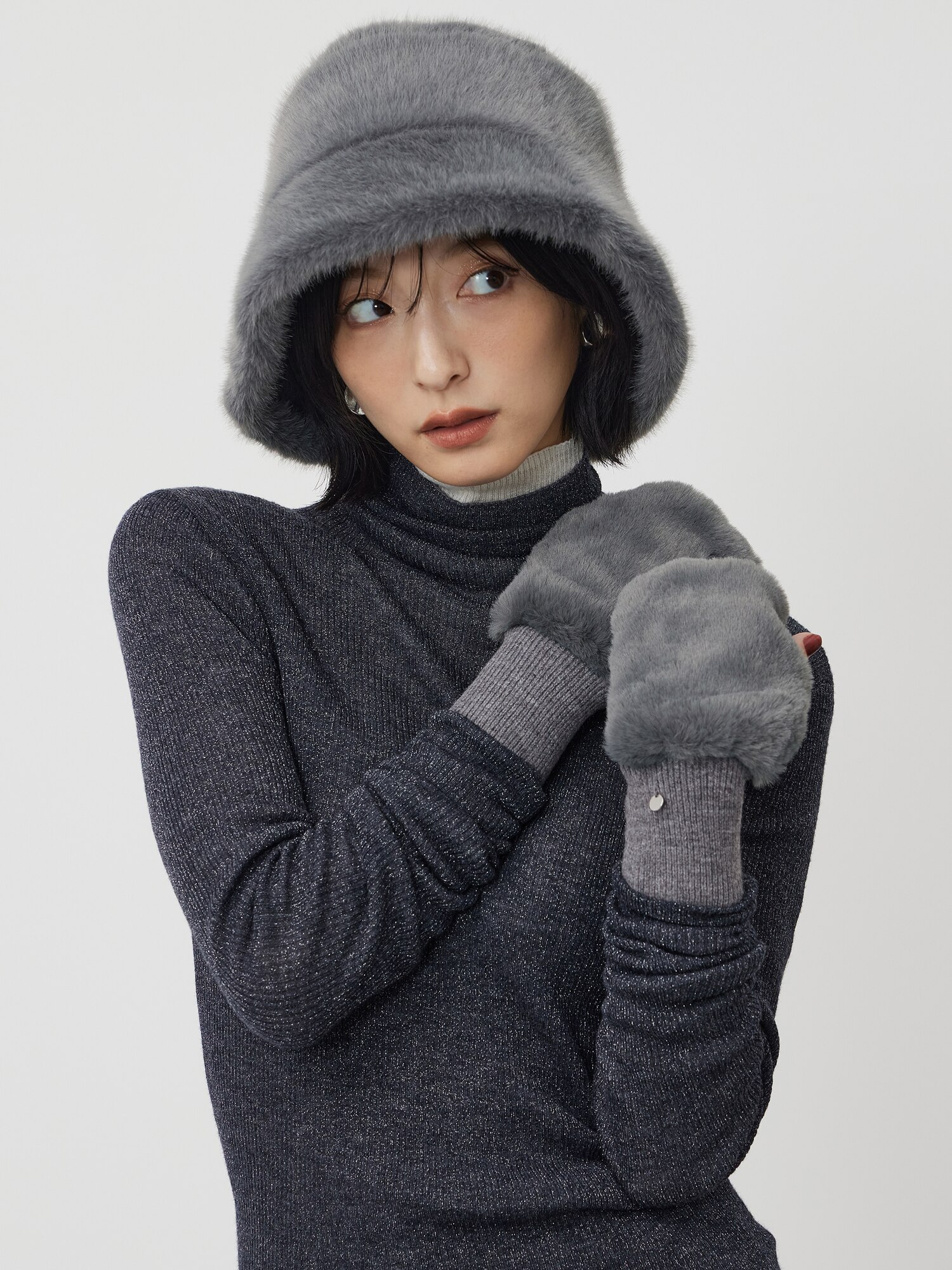 U極美品☆プラステ*PLST★グレー*黒★高級アルパカ&アンゴラ混★Vネック★異素材★ジップUPニットジャケット★2号(M・38号) 中古PLST オールインワン 12-9210002 グレー サイズ：S