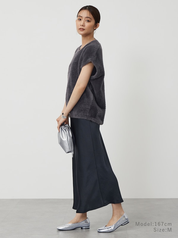 サテンスカート