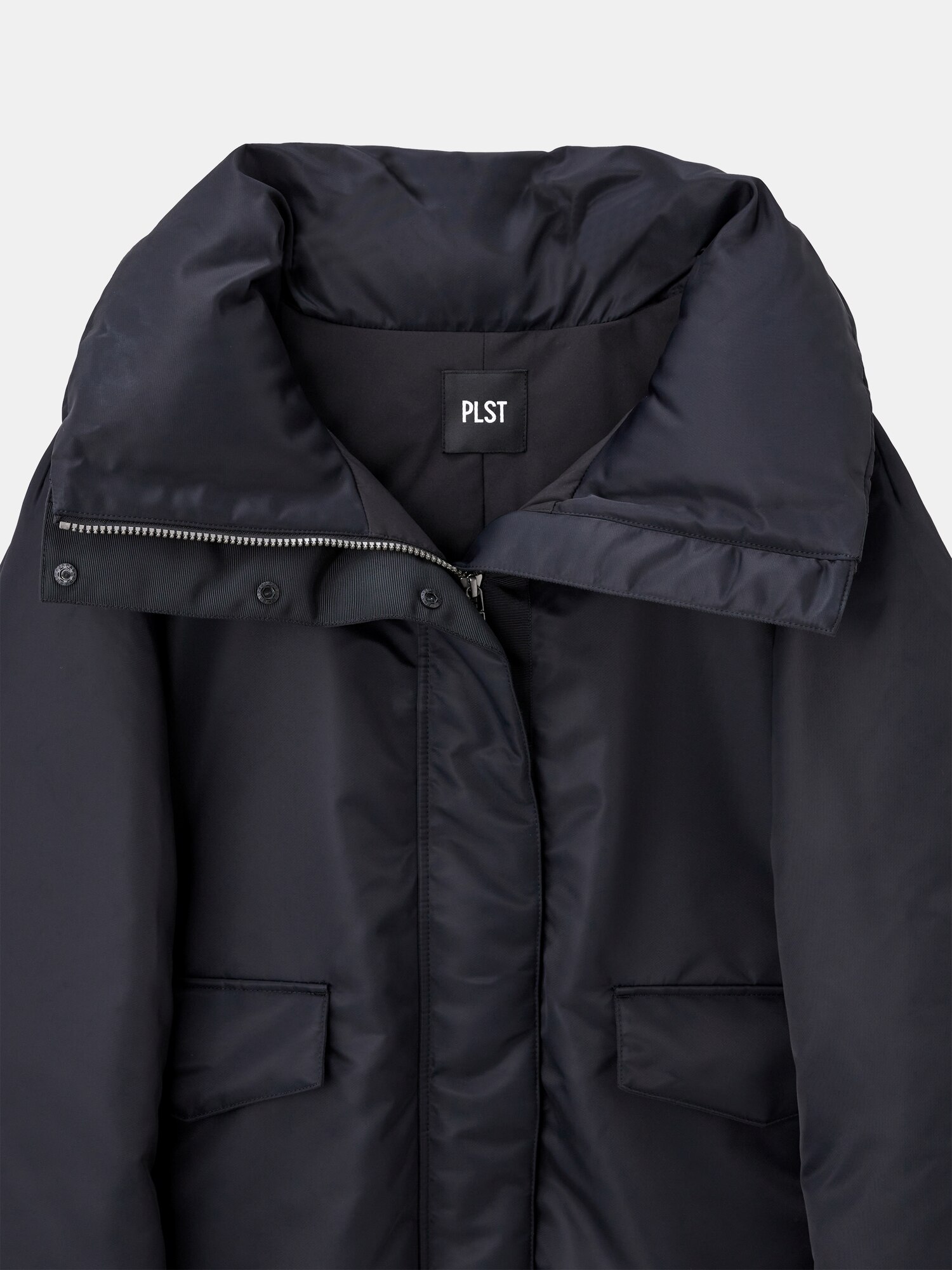 PLST(プラステ)公式 | スタンドカラーパデッドブルゾン