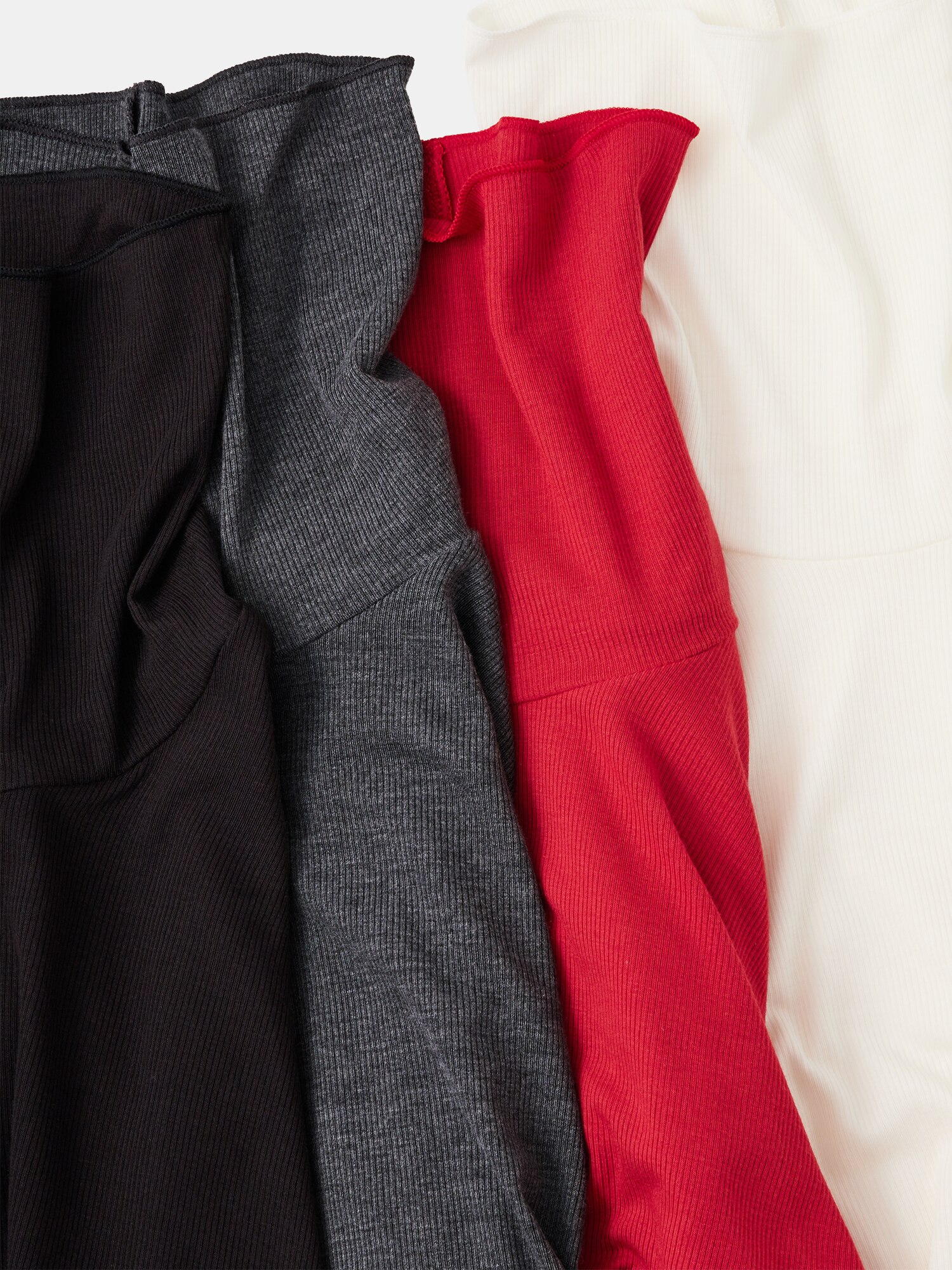 PLST(プラステ)公式 | ウォームリザーブカシミヤブレンドタートルネックT