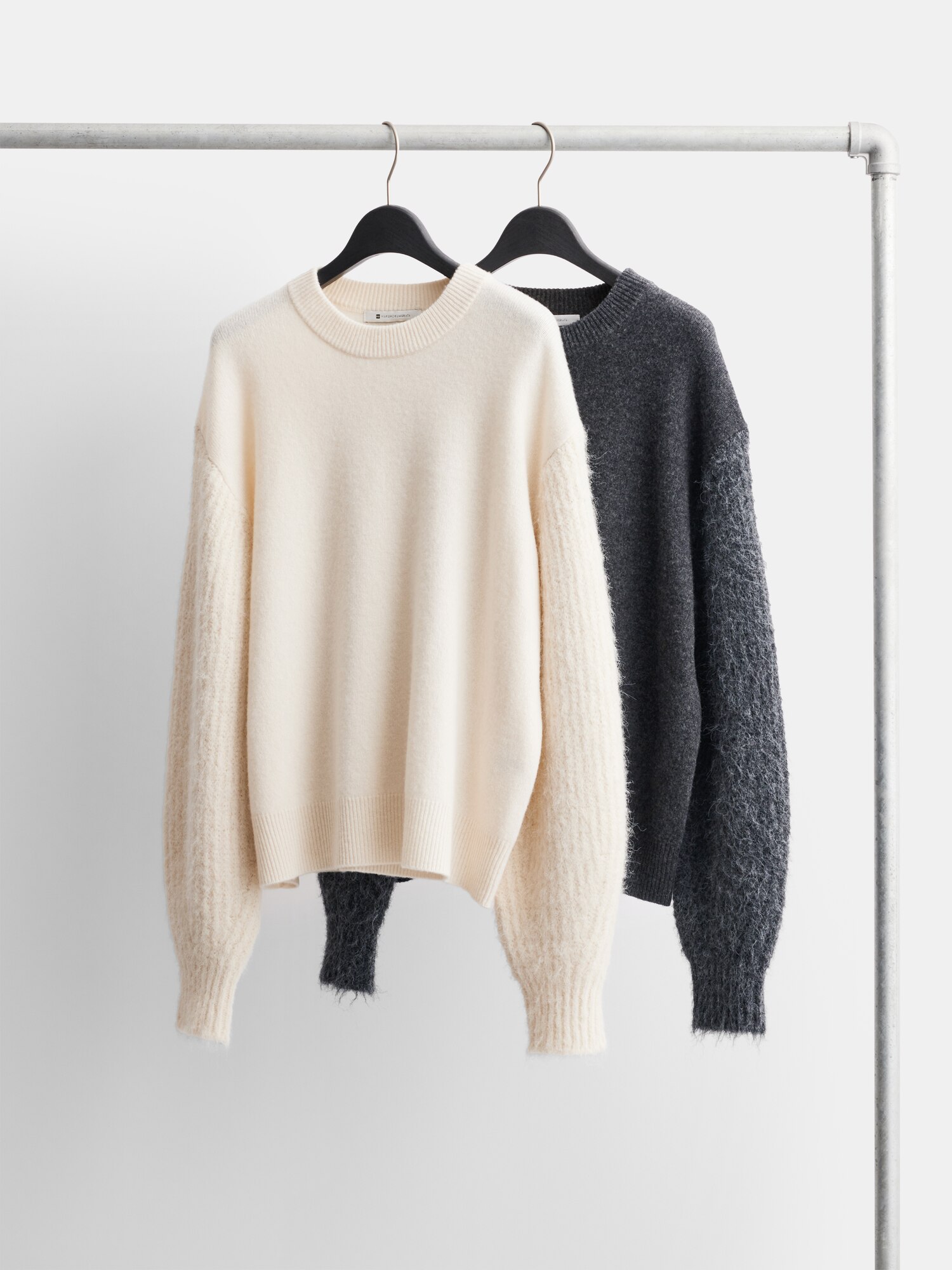 PLST(プラステ)公式 | ブラッシュドスリーブセーター