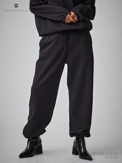 バックフリースイージーパンツ