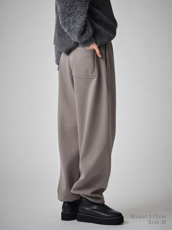 バックフリースイージーパンツ