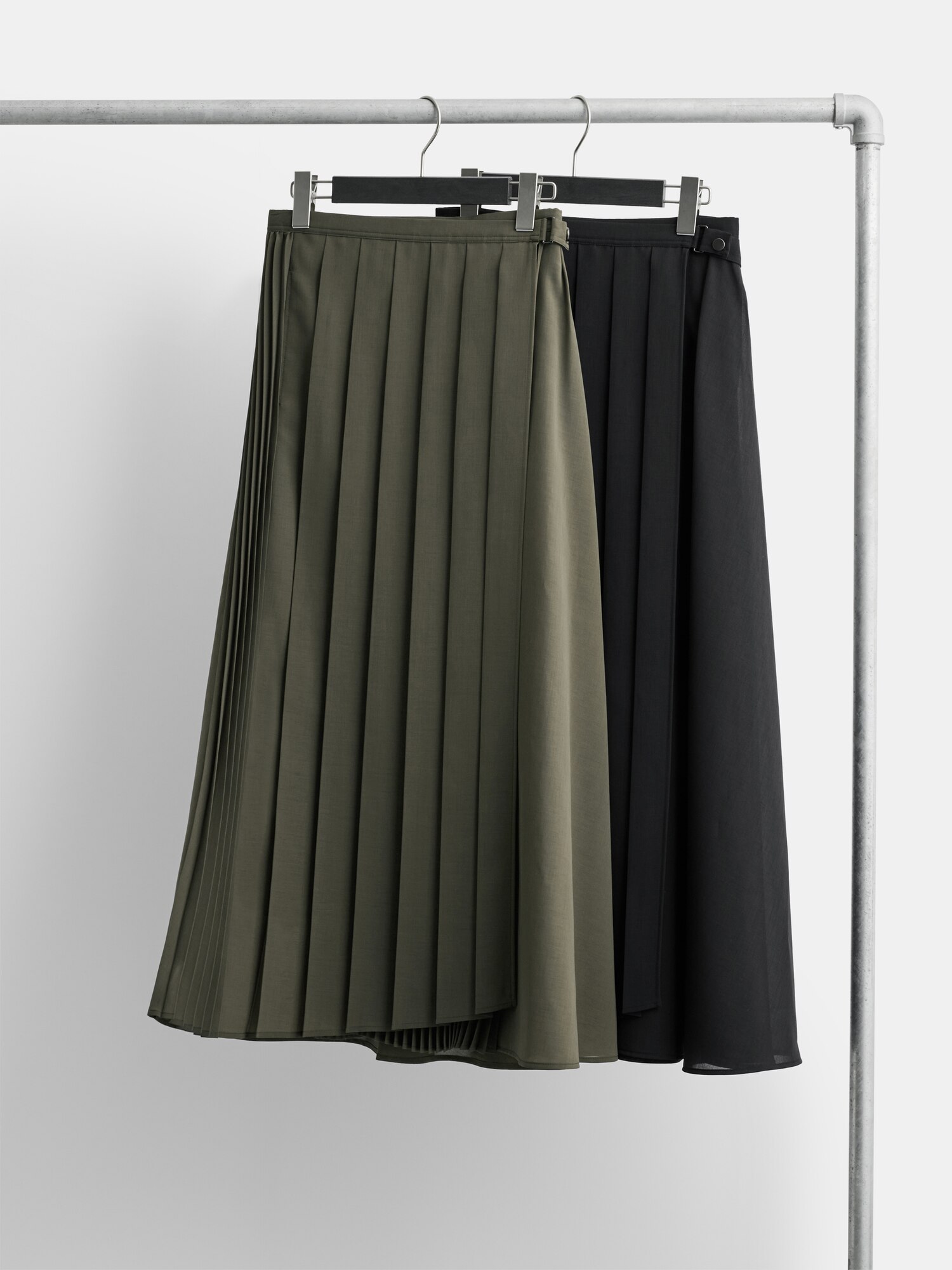 PLST(プラステ)公式 | シアープリーツラップスカート