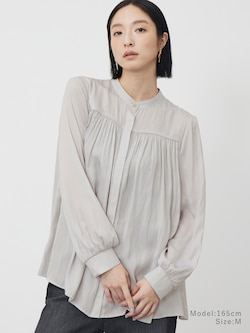 ライトサテンギャザーブラウス