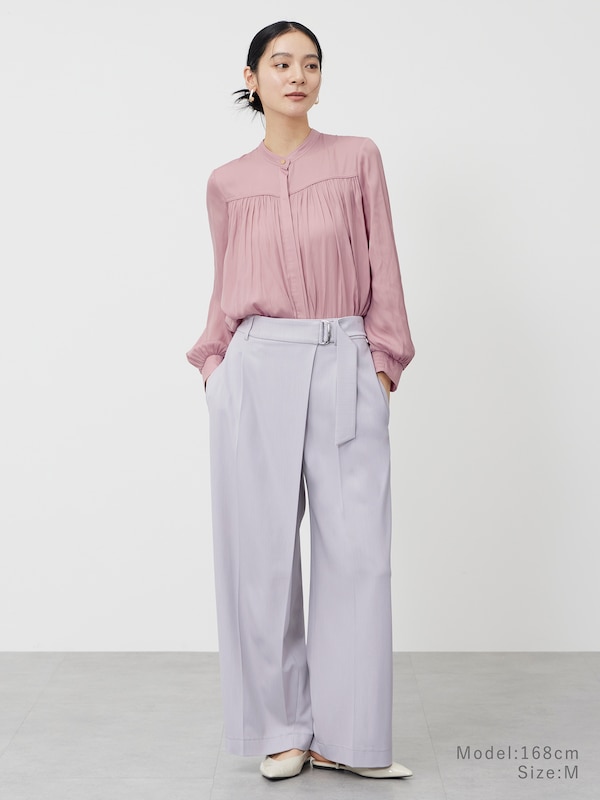 ライトサテンギャザーブラウス