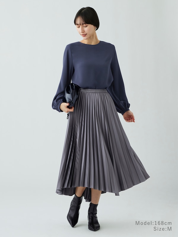 ラウンドヘムTブラウス