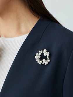 パールストーンブローチ