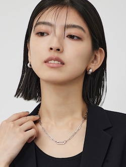 スクエアチェーンネックレス