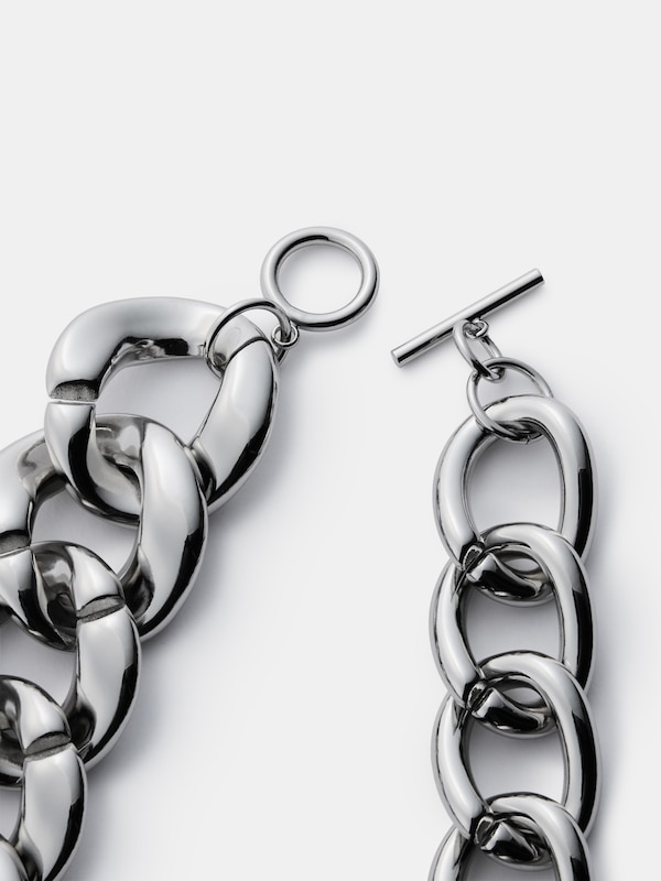 ボリュームチェーンネックレス