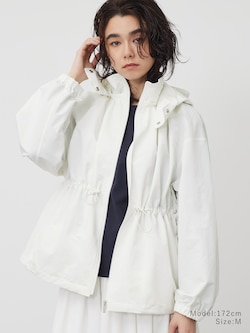 フーデッドブルゾン