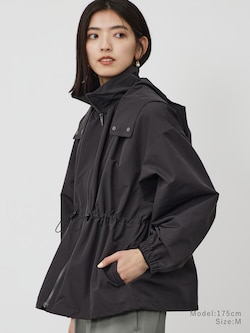 フーデッドブルゾン