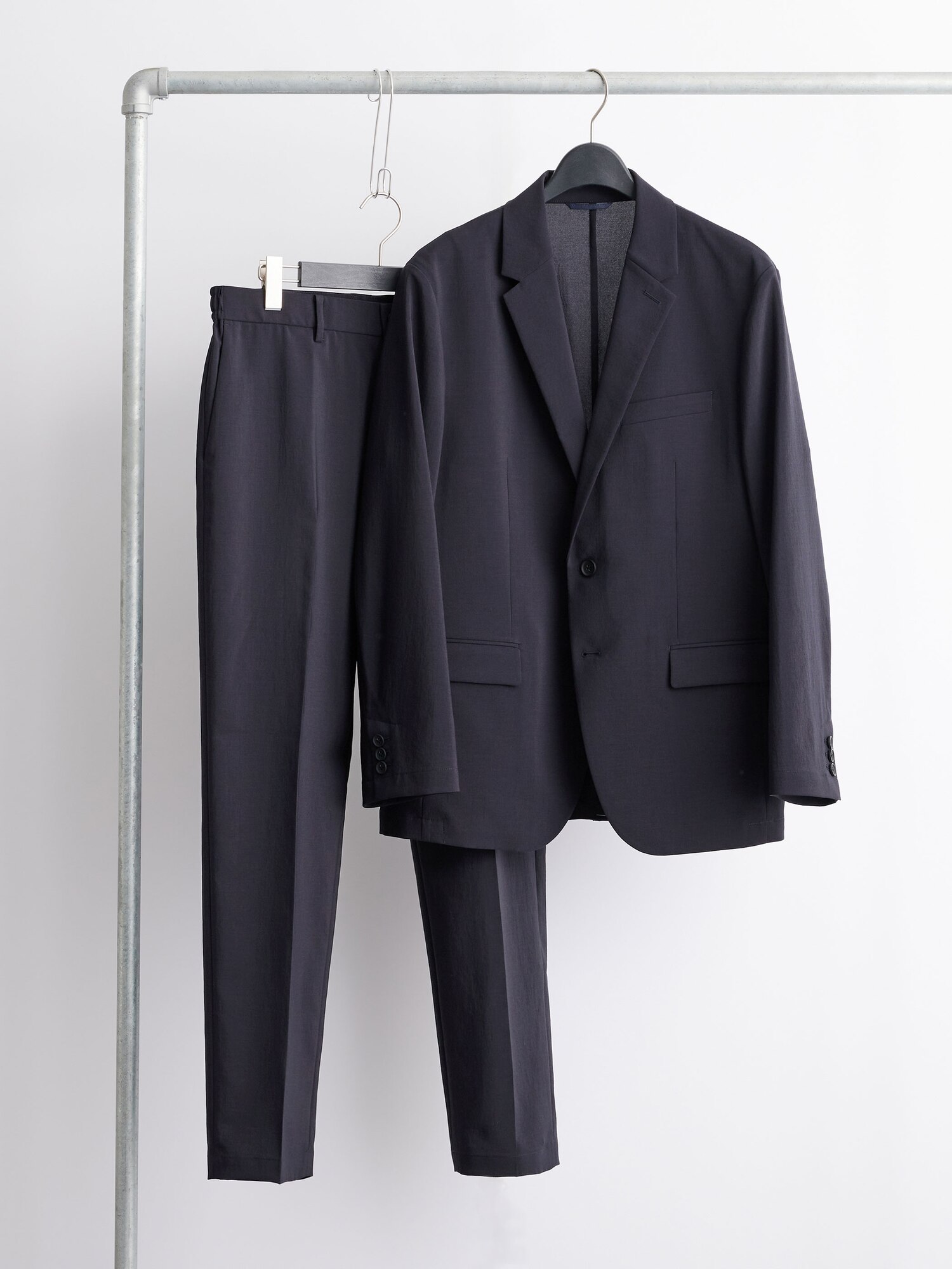 PLST グレー プレシャスドライジャケット パンツ セットアップ プレシャスドライジャケット、プレシャスドライワイドパンツ」の着用