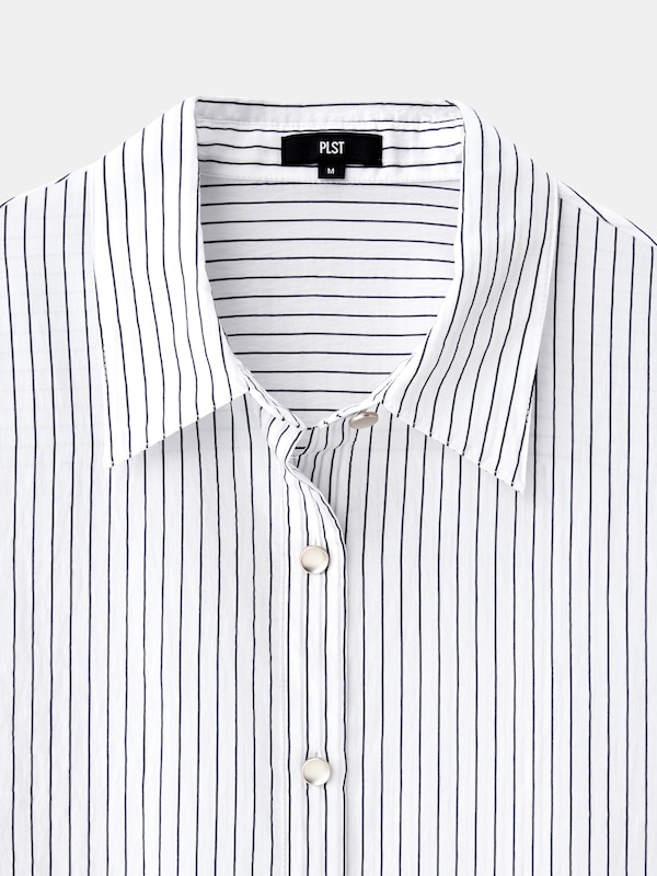 シアーメタルボタンシャツ（ストライプ）