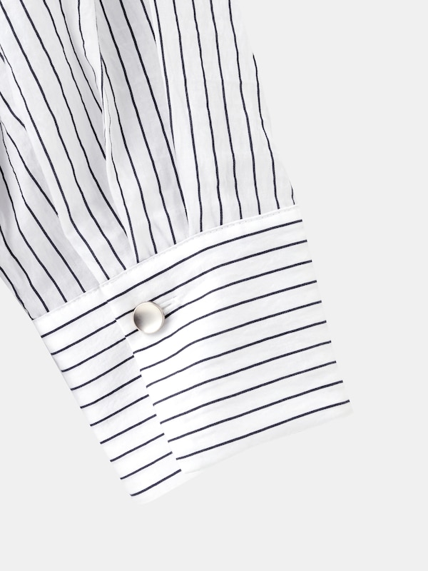 シアーメタルボタンシャツ（ストライプ）