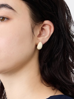 ソフトカラーイヤリング